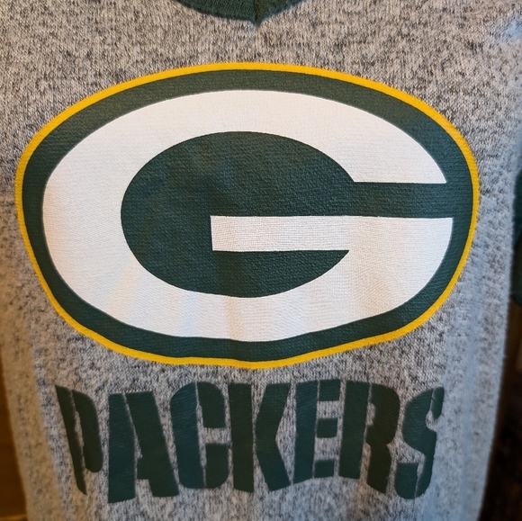 Classic Green Bay Packers G Softy V Neck Short Sleeve WMNS Shirt SZ M - Picture 2 of 10
